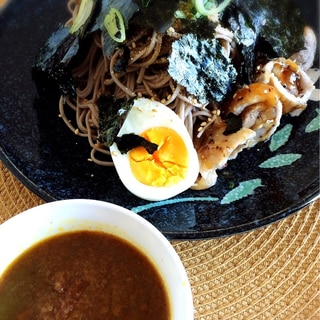 残ったカレーでつけ麺（蕎麦）